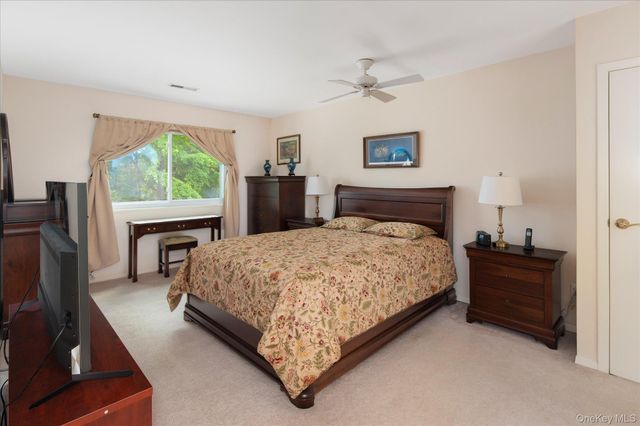 134 Bayberry Close, Chappaqua, NY 10514