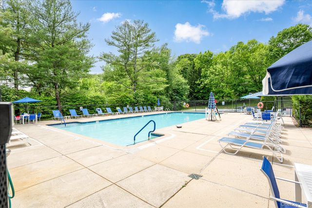 134 Bayberry Close, Chappaqua, NY 10514