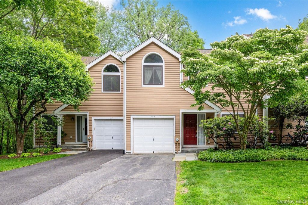 134 Bayberry Close, Chappaqua, NY 10514