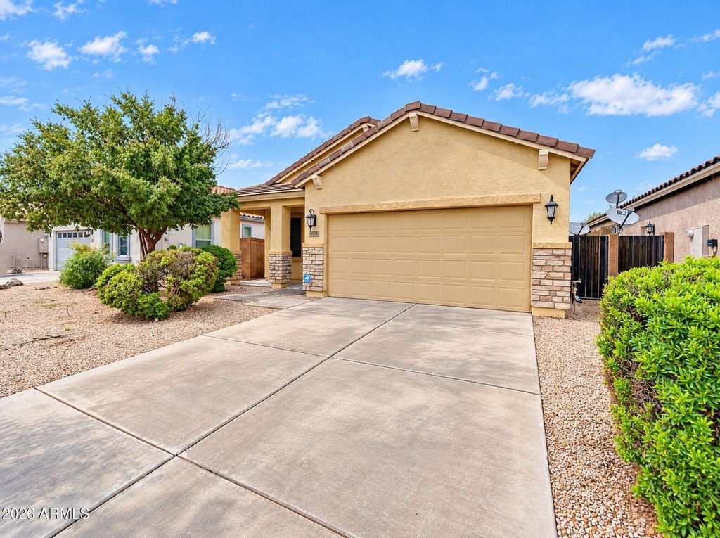 4098 E ALAMO Street, San Tan Valley, AZ 85140 — exterior