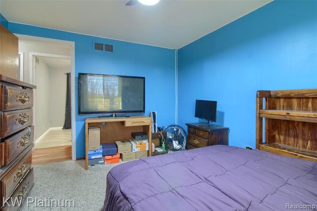 25168 Goddard Road, Taylor, MI 48180