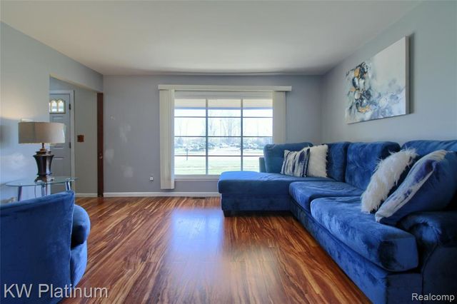 25168 Goddard Road, Taylor, MI 48180