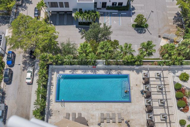 1551 N Flagler Drive 910, West Palm Beach, FL 33401