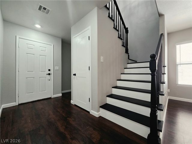 10348 Maurice River, Las Vegas, NV 89183