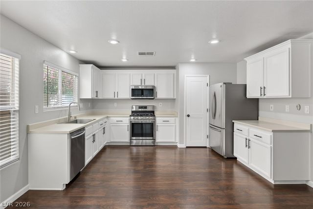 10348 Maurice River, Las Vegas, NV 89183