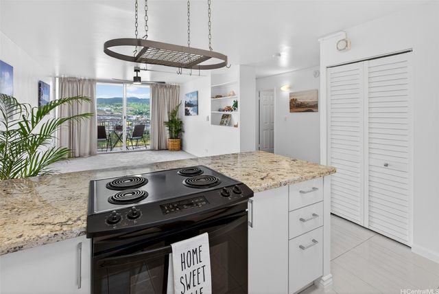 1128 Ala Napunani Street 1703, Honolulu, HI 96818