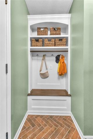 919 E 8th Circle, Kearney, MO 64060