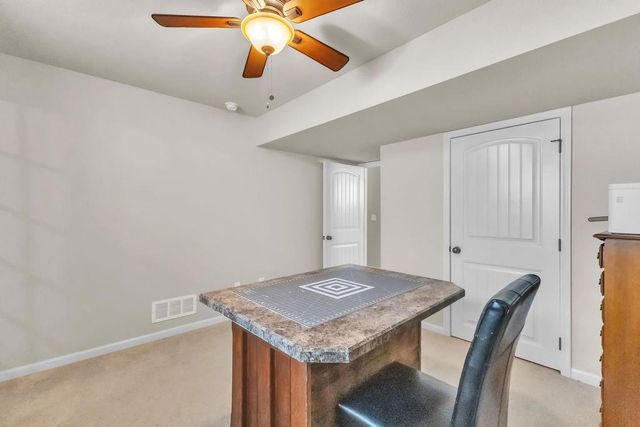 919 E 8th Circle, Kearney, MO 64060