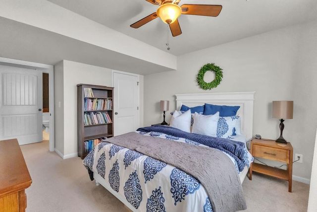 919 E 8th Circle, Kearney, MO 64060