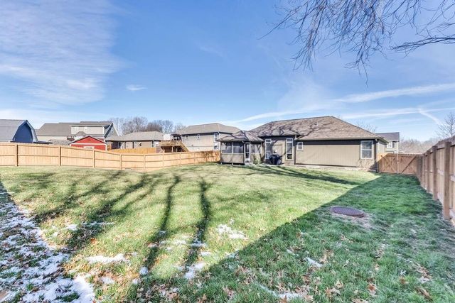 919 E 8th Circle, Kearney, MO 64060