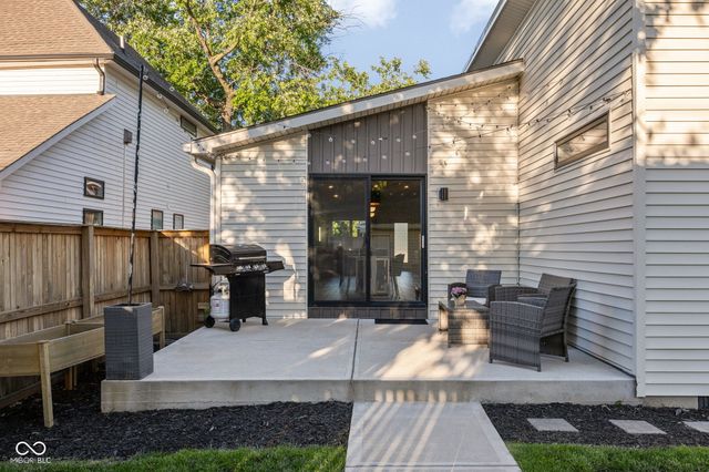 806 N Beville Avenue, Indianapolis, IN 46201