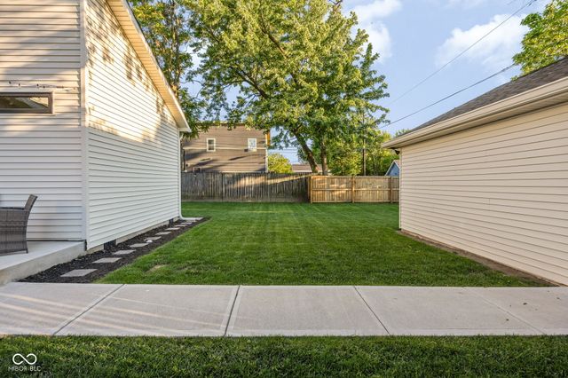 806 N Beville Avenue, Indianapolis, IN 46201