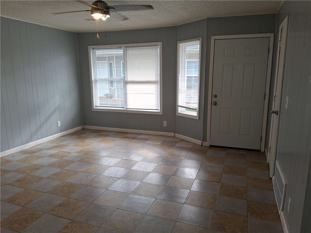 407 Park Street C, Springdale, AR 72764