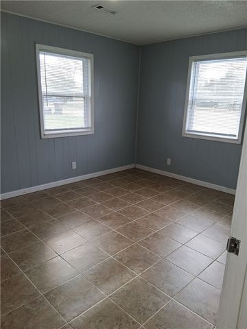 407 Park Street C, Springdale, AR 72764