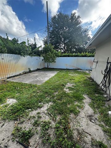 4560 NW 6th Ct, Plantation, FL 33317