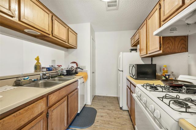 515 Sierra CV, Round Rock, TX 78664