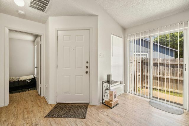 515 Sierra CV, Round Rock, TX 78664