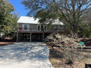 128 Page Place, Emerald Isle, NC 28594