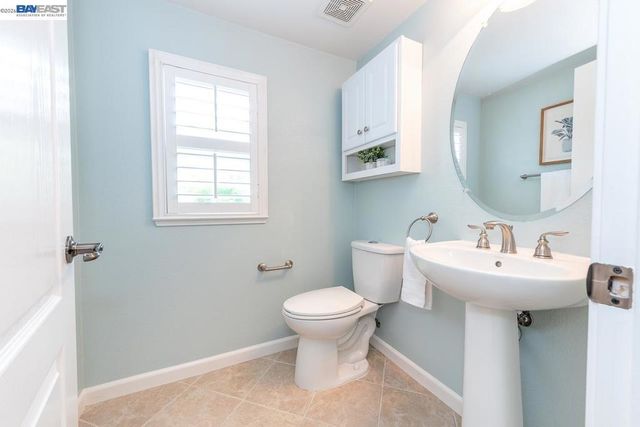 2527 Coldstream Way, Hayward, CA 94545