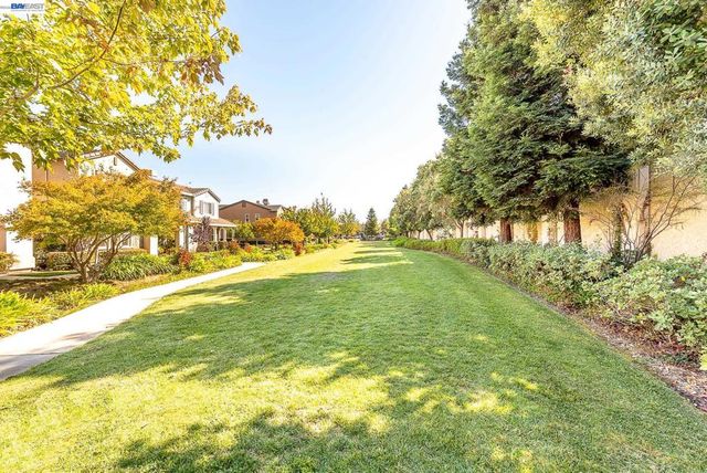 2527 Coldstream Way, Hayward, CA 94545