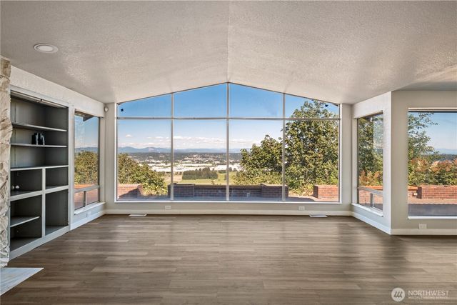 20916 Military Road S, Seatac, WA 98198