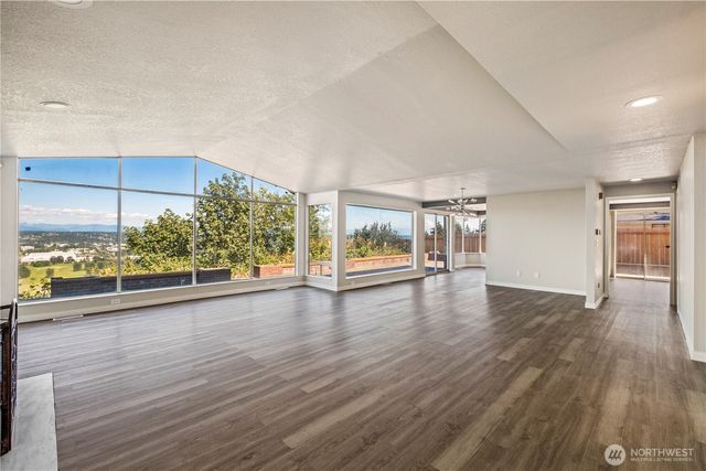20916 Military Road S, Seatac, WA 98198