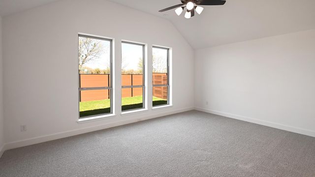 313 Foxfire CV, Lockhart, TX 78644