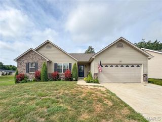 136 Liberty Grove Drive, Wentzville, MO 63385