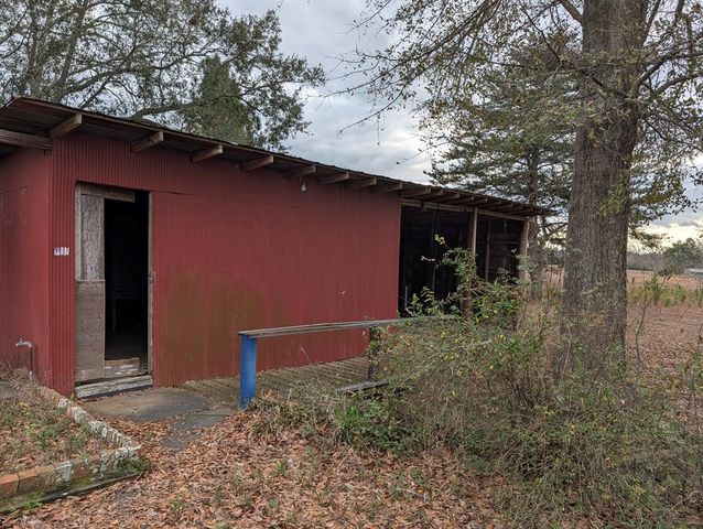 2550 Bodiford Rd., Pansey, AL 36370