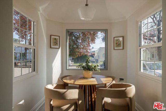 2207 Alsace Avenue, Los Angeles, CA 90016