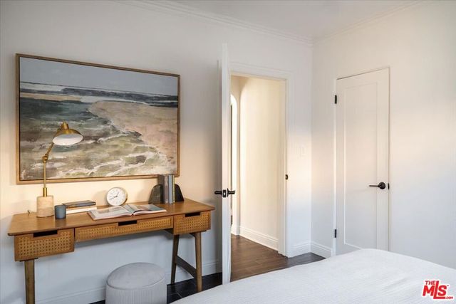 2207 Alsace Avenue, Los Angeles, CA 90016