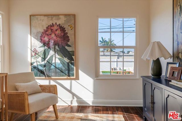 2207 Alsace Avenue, Los Angeles, CA 90016