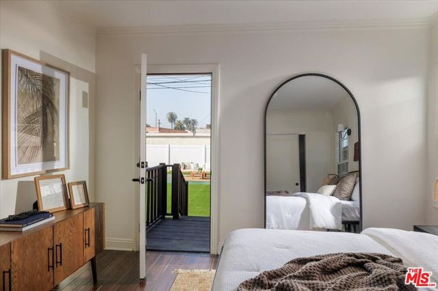 2207 Alsace Avenue, Los Angeles, CA 90016