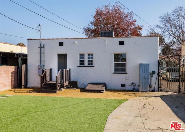 2207 Alsace Avenue, Los Angeles, CA 90016