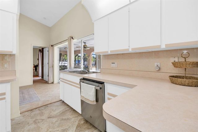 4072 MICHEL TREE ST, Port Charlotte, FL 33948