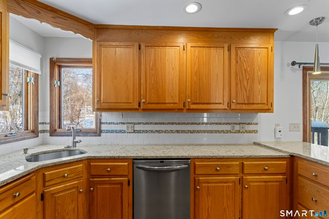 65 Bonnie View Drive, Trumbull, CT 06611