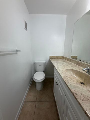 30 CROSSINGS Circle A, Boynton Beach, FL 33435
