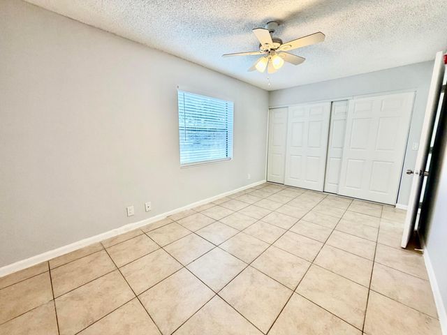 30 CROSSINGS Circle A, Boynton Beach, FL 33435