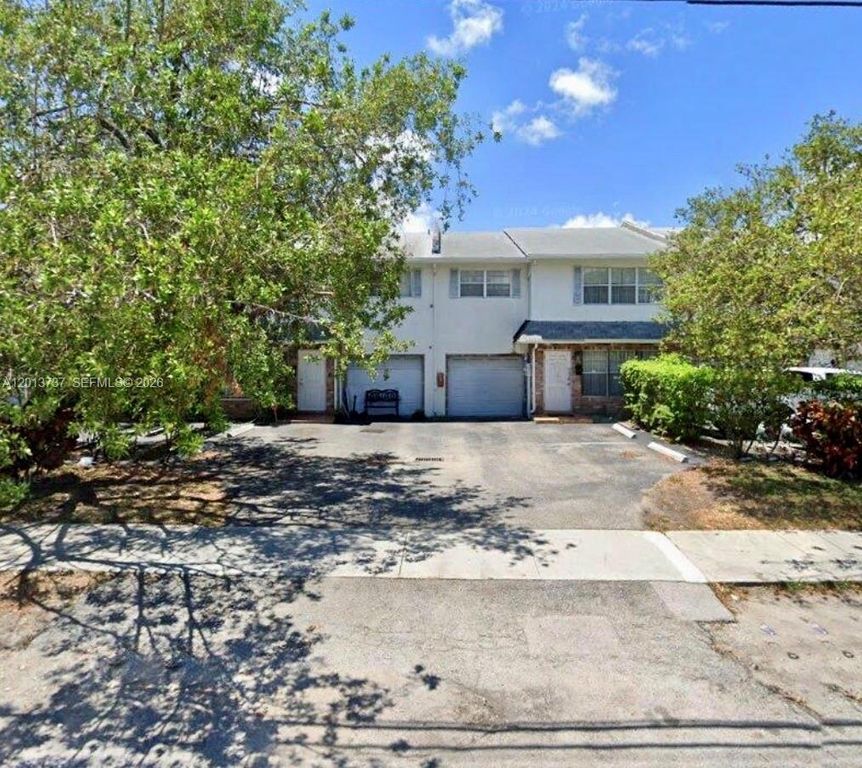 3965 NW 9th Ave 3, Deerfield Beach, FL 33064