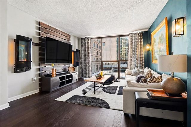 1280 W Peachtree NW Street 1513, Atlanta, GA 30309