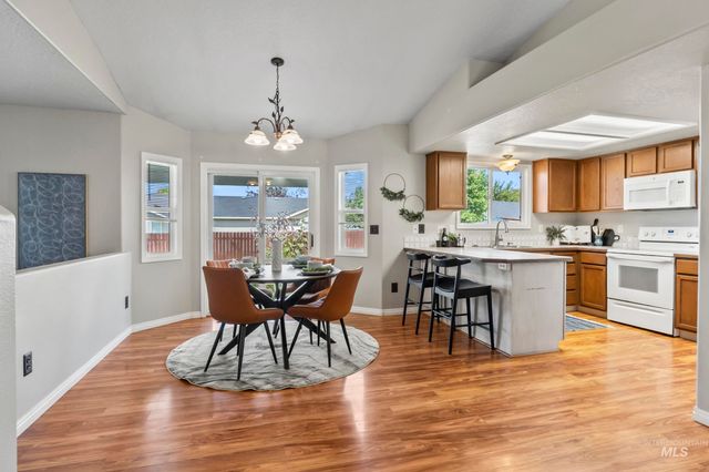 214 E Screech Owl Dr., Kuna, ID 83634