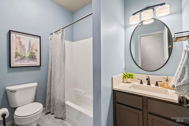 214 E Screech Owl Dr., Kuna, ID 83634