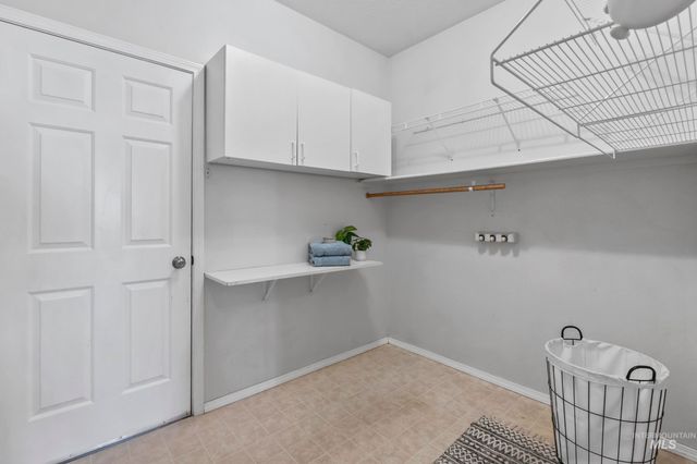 214 E Screech Owl Dr., Kuna, ID 83634