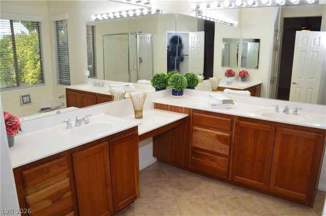 8056 Langfield Falls Street, North Las Vegas, NV 89085