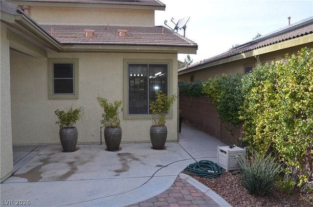 8056 Langfield Falls Street, North Las Vegas, NV 89085