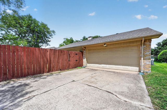 209 Glenwood Drive, Coppell, TX 75019