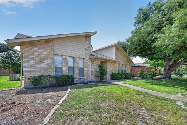 209 Glenwood Drive, Coppell, TX 75019