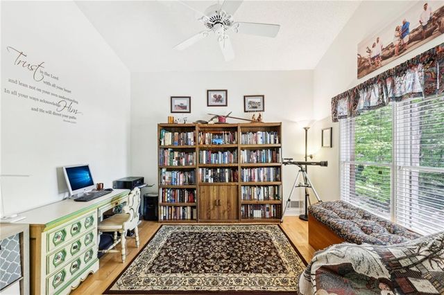 318 Dogwood Trace, Mcdonough, GA 30252