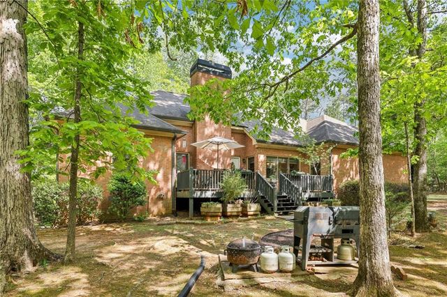 318 Dogwood Trace, Mcdonough, GA 30252