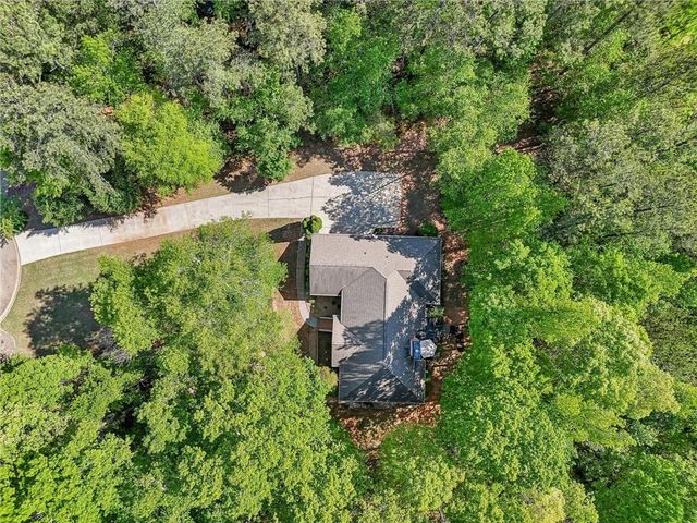 318 Dogwood Trace, Mcdonough, GA 30252